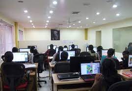 Computer lab Apex Institute Of Multimedia, Coimbatore