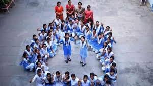 Group photo Kanya Mahavidyalaya (KM), Bareilly in Bareilly