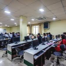 Computer Lab for Kalinga Institute of Industrial Technology (KIIT), Bhubaneswar  in Bhubaneswar