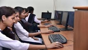 Computer Lab Arts, Commerce And Science College (ACS), Chandrapur in Chandrapur