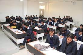 Class Room of SR Institute of Management and Technology, Lucknow in Lucknow