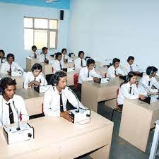 Classroom Rishi Institute of Engineering and Technology (RIET, Meerut) in Meerut