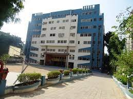 Bulding  JG University in Ahmedabad