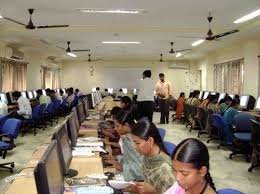 Computer Center of Vignan Degree College, Guntur in Guntur
