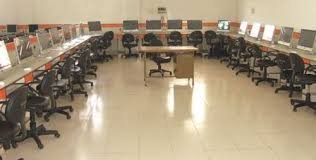 Computer Lab SRM Institute of Science and Technology in Ghaziabad