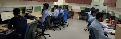 Computer Lab at Shri Vishwakarma Skill University in Gurugram