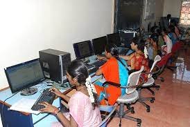 Computer lab Kunthavai Naacchiyar Government Arts College for Women (KNGAC), Thanjavur in Thanjavur	