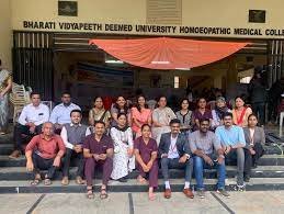 Group photo Bharati Vidyapeeth Homoeopathic Medical College in Pune